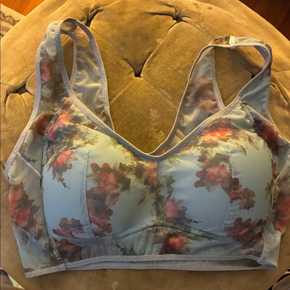 2xl floral blue bra in EUC